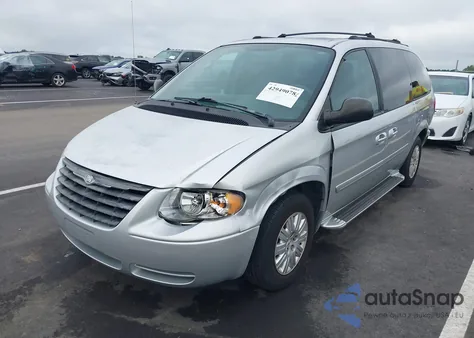 2005 Chrysler Town & Country Lx из США, поврежденный, VIN 2C4GP44R95R192333